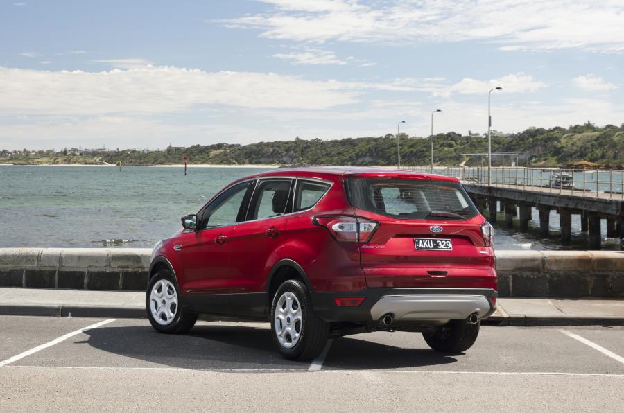  Ford Escape Ambinente 2016 года  (AU) (фото 7 из 14)